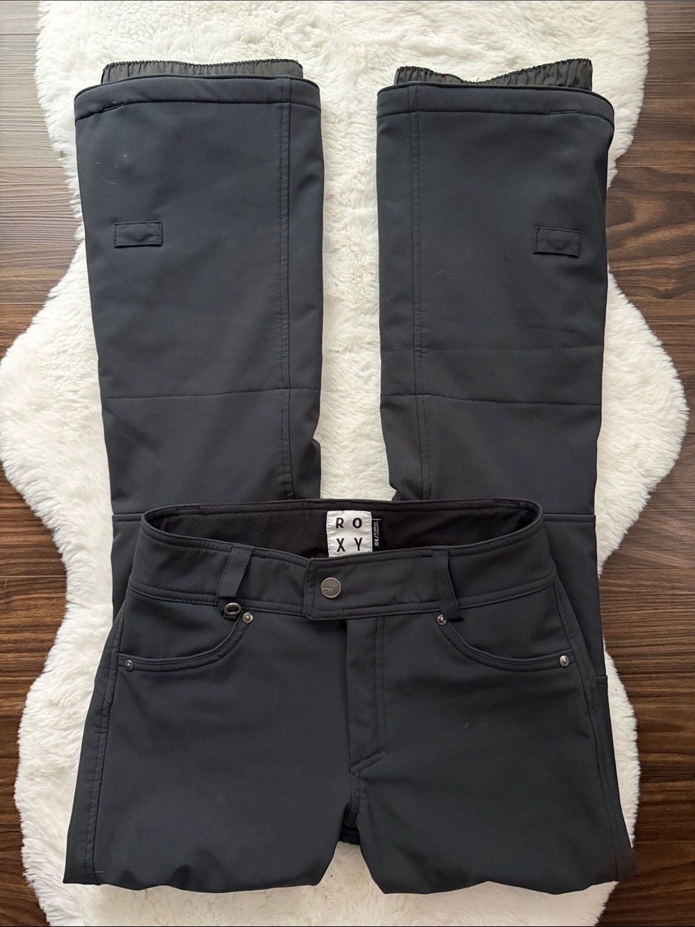 Roxy Women's Skinny Fit Snowboard Pants Black size Small Ski Pants